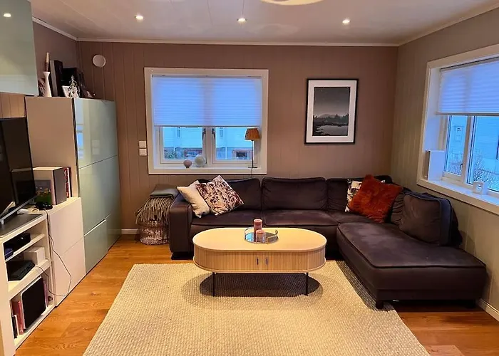 Casa vacanze Tromso's Location? & Nature 5 Mins Away. *